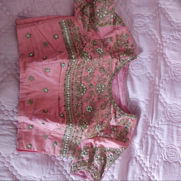 A Perfect  color combination wedding lahenga - Picture 6 of 6